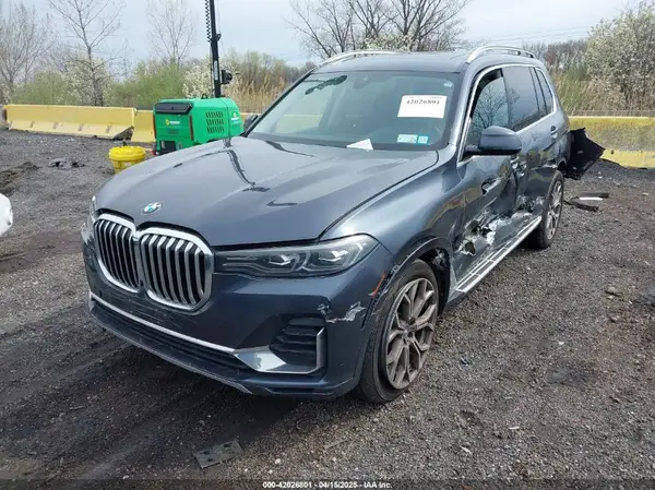 5UXCW2C03L9B38605 2020 BMW X7 - Image 2