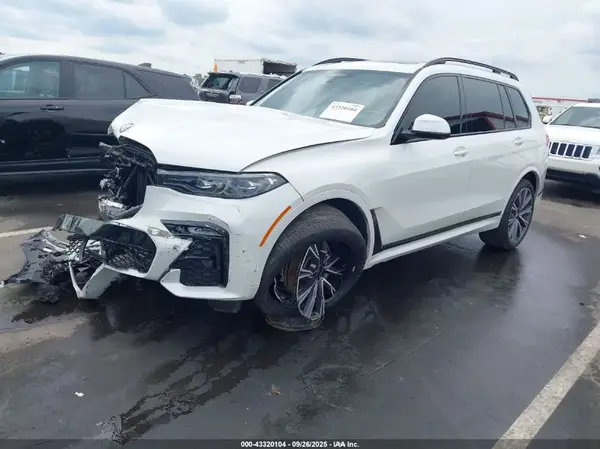 5UXCW2C03L9B48180 2020 BMW X7 - Image 2