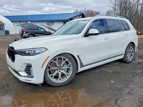 5UXCW2C03L9C10743 2020 BMW X7 - Image 1