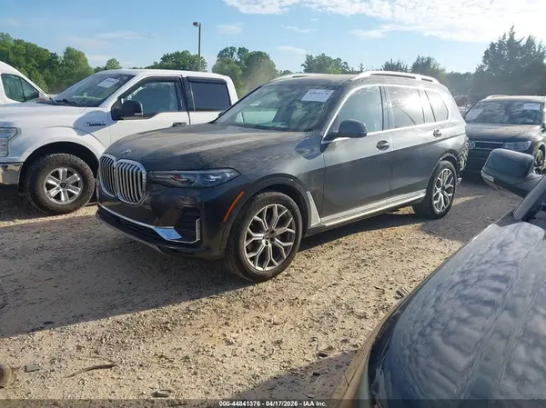 5UXCW2C03L9C12668 2020 BMW X7 - Image 2