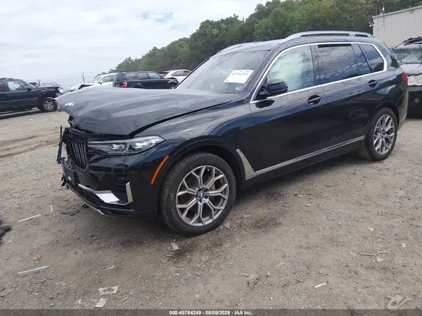 5UXCW2C03L9C18048 2020 BMW X7 - Image 2