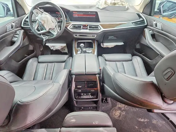 5UXCW2C03L9C44147 2020 BMW X7 - Image 8