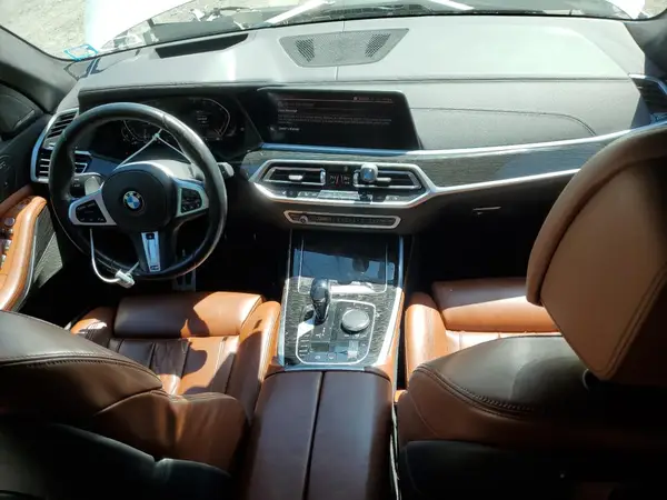 5UXCW2C03M9D77539 2021 BMW X7 - Image 8