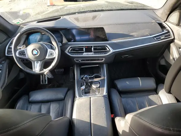 5UXCW2C03M9D83339 2021 BMW X7 - Image 8