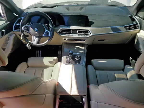 5UXCW2C03M9E27100 2021 BMW X7 - Image 8
