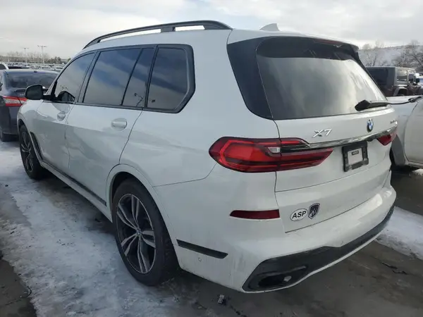 5UXCW2C03M9E47394 2021 BMW X7 - Image 2