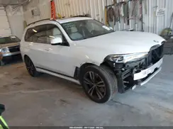 5UXCW2C03M9E55172 2021 BMW X7