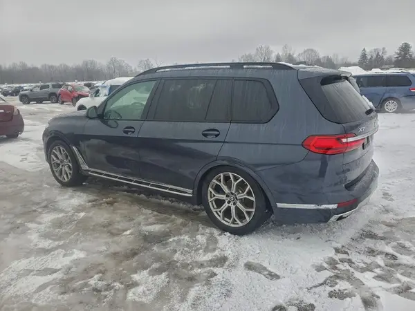 5UXCW2C03M9F10123 2021 BMW X7 - Image 2