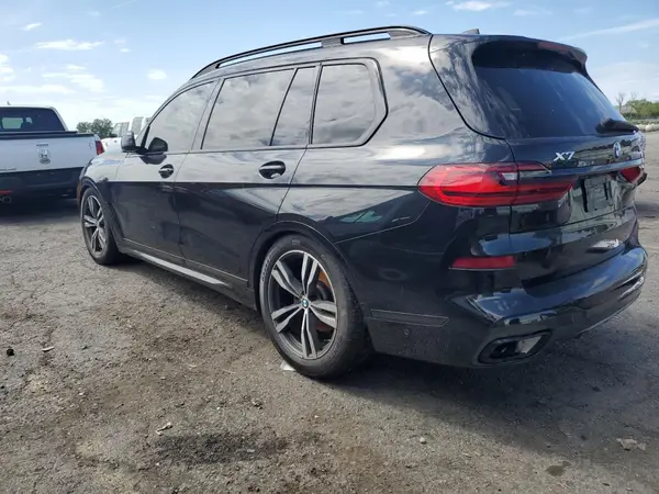 5UXCW2C03M9F83962 2021 BMW X7 - Image 2