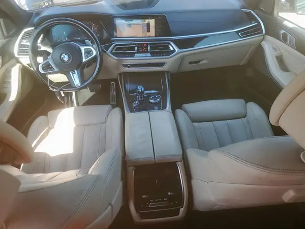 5UXCW2C03M9G45053 2021 BMW X7 - Image 8