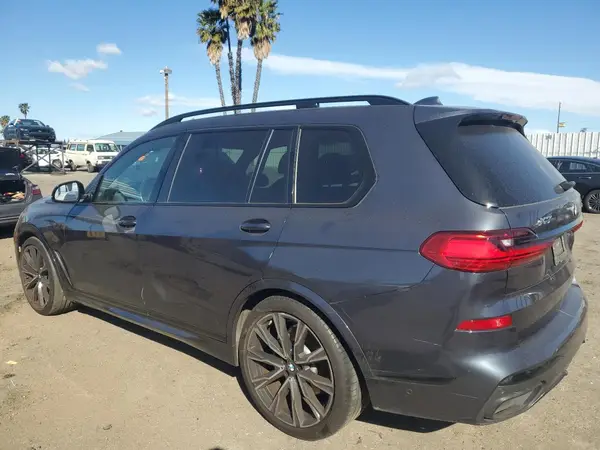 5UXCW2C03M9G60636 2021 BMW X7 - Image 2