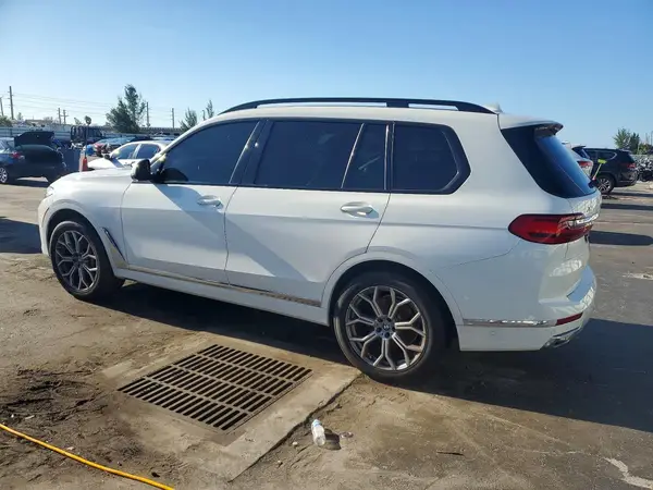 5UXCW2C03M9H32161 2021 BMW X7 - Image 2