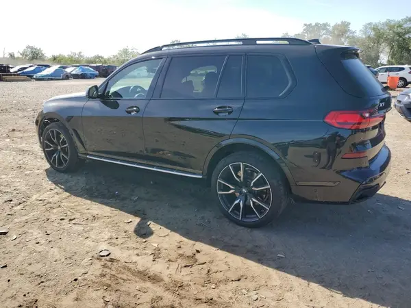 5UXCW2C03M9H54063 2021 BMW X7 - Image 2