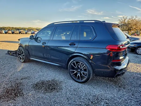 5UXCW2C03M9H66522 2021 BMW X7 - Image 2