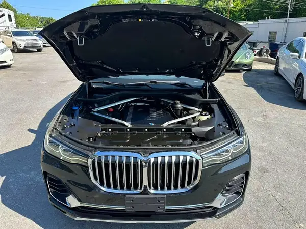 5UXCW2C03M9H82428 2021 BMW X7 - Image 8