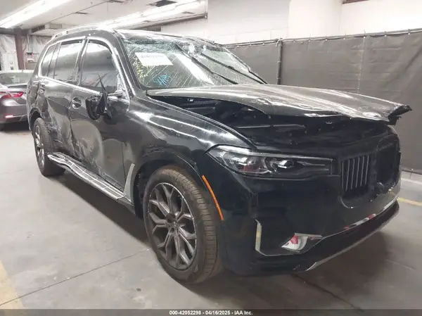 5UXCW2C03N9K99083 2022 BMW X7 - Image 1