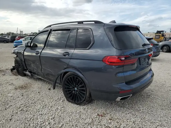 5UXCW2C03N9L14228 2022 BMW X7 - Image 2