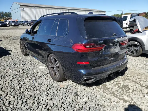 5UXCW2C03N9M16063 2022 BMW X7 - Image 2