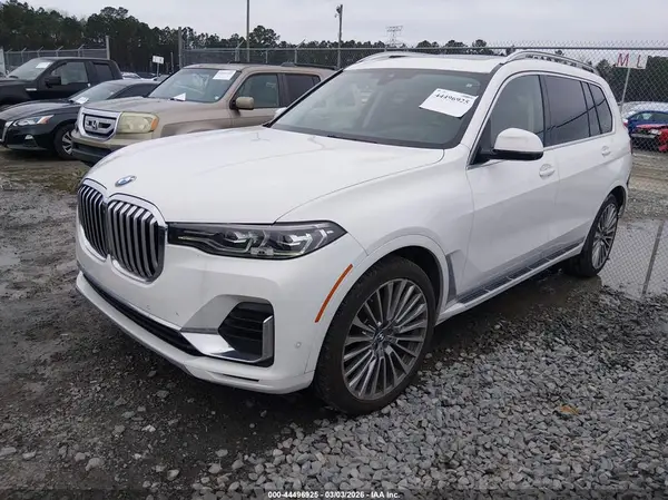 5UXCW2C04L9A01849 2020 BMW X7 - Image 2