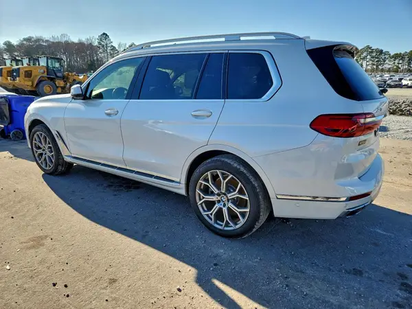 5UXCW2C04L9A02208 2020 BMW X7 - Image 2