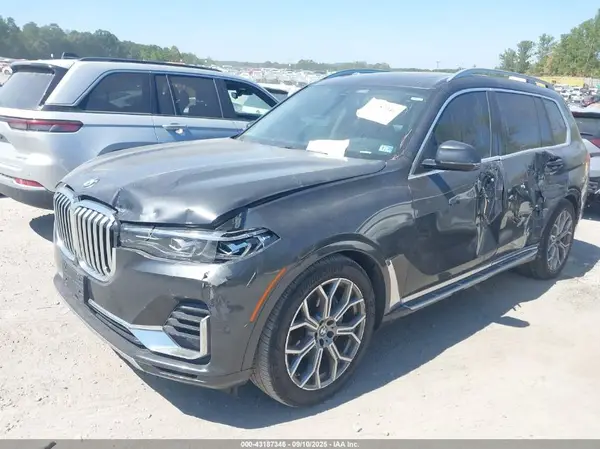 5UXCW2C04L9A03438 2020 BMW X7 - Image 2