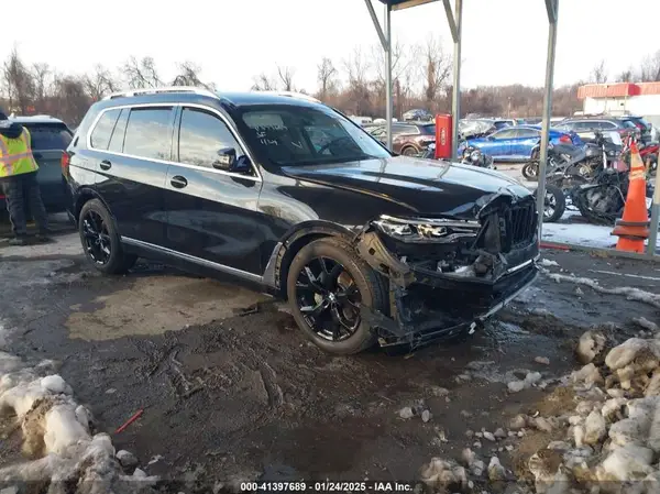 5UXCW2C04L9B58734 2020 BMW X7 - Image 1