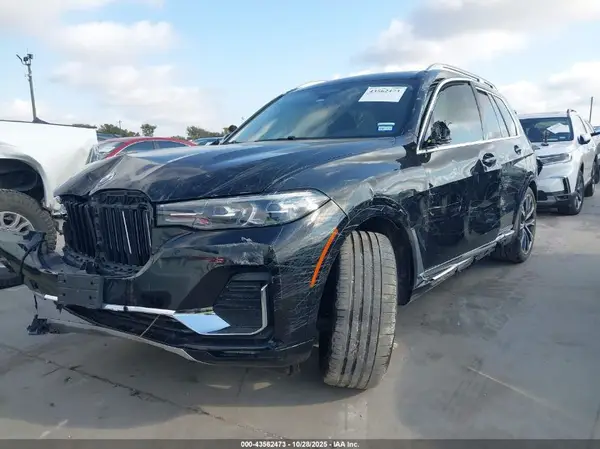 5UXCW2C04L9C13330 2020 BMW X7 - Image 2
