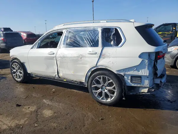 5UXCW2C04L9C25848 2020 BMW X7 - Image 2