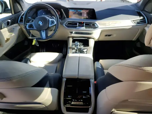 5UXCW2C04M9E21497 2021 BMW X7 - Image 8