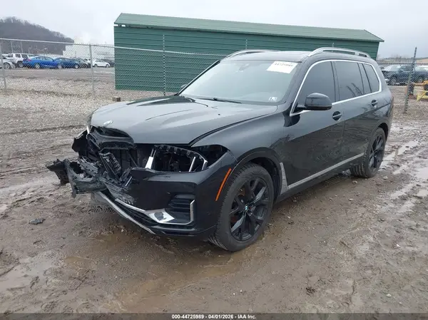5UXCW2C04M9E36629 2021 BMW X7 - Image 2