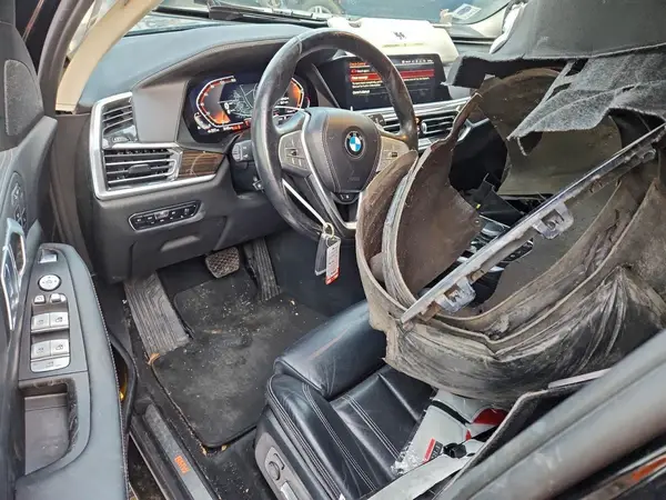 5UXCW2C04M9F34950 2021 BMW X7 - Image 8