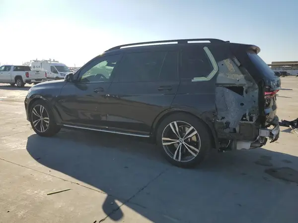 5UXCW2C04M9G35549 2021 BMW X7 - Image 2