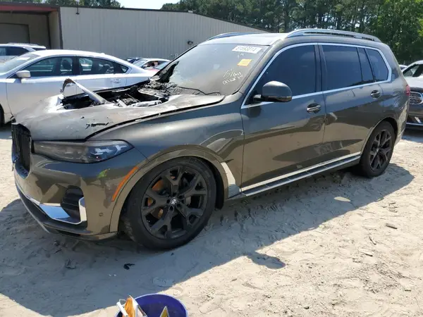 5UXCW2C04M9G63478 2021 BMW X7 - Image 1