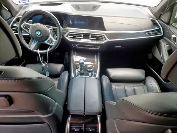 5UXCW2C04M9H15482 2021 BMW X7 - Image 8