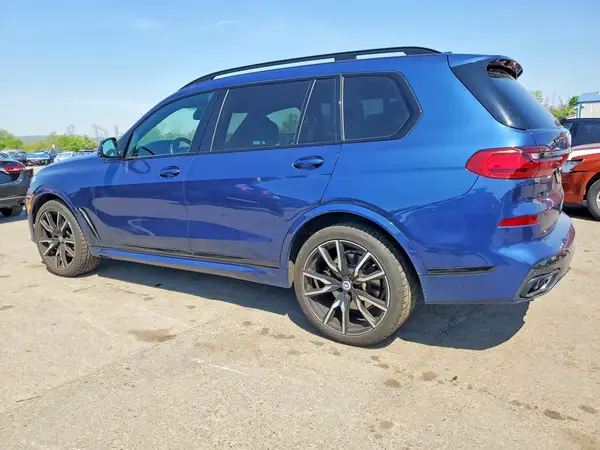 5UXCW2C04M9H67291 2021 BMW X7 - Image 2