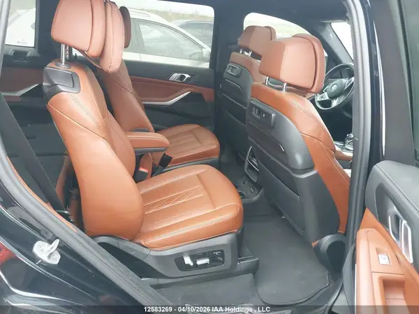 5UXCW2C04N9J08951 2022 BMW X7 - Image 8