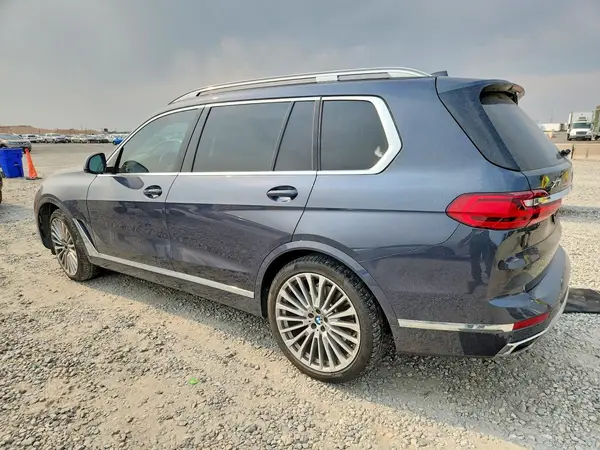 5UXCW2C04N9J27922 2022 BMW X7 - Image 2