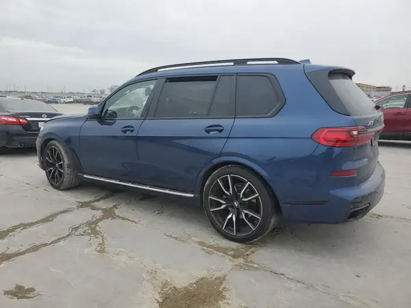 5UXCW2C04N9K27194 2022 BMW X7 - Image 2