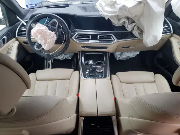 5UXCW2C04N9K27194 2022 BMW X7 - Image 8
