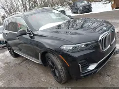 5UXCW2C04N9L13640 2022 BMW X7