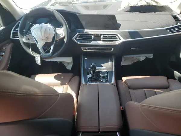 5UXCW2C04N9L61381 2022 BMW X7 - Image 8