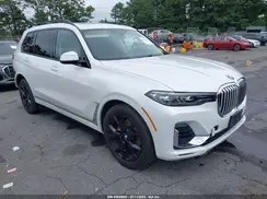 5UXCW2C04N9M23362 2022 BMW X7