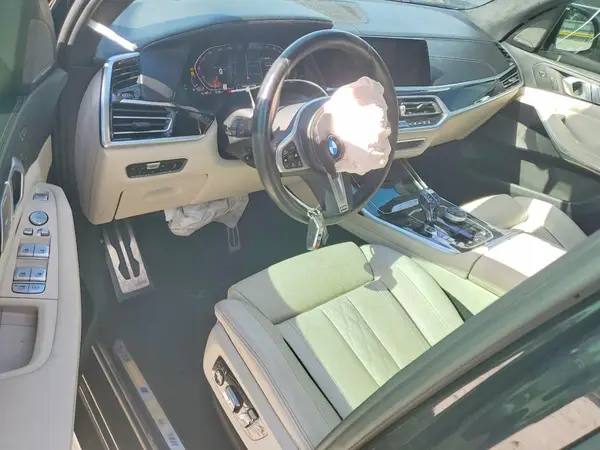 5UXCW2C04N9M46950 2022 BMW X7 - Image 8