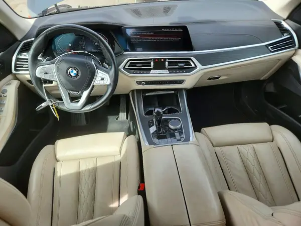 5UXCW2C04N9N11411 2022 BMW X7 - Image 8