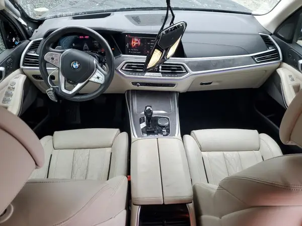 5UXCW2C05L9B12796 2020 BMW X7 - Image 8