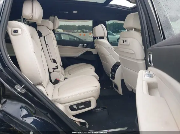 5UXCW2C05L9B62825 2020 BMW X7 - Image 8