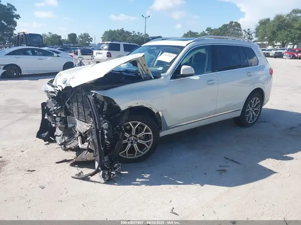 5UXCW2C05L9C50869 2020 BMW X7 - Image 2
