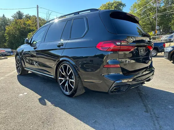 5UXCW2C05M9D86680 2021 BMW X7 - Image 2