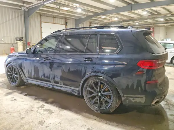 5UXCW2C05M9E59532 2021 BMW X7 - Image 2