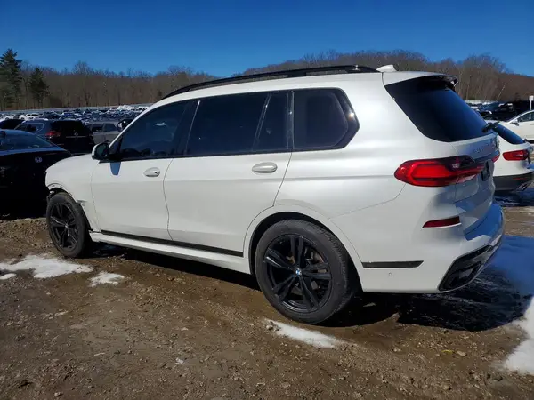 5UXCW2C05M9F59016 2021 BMW X7 - Image 2